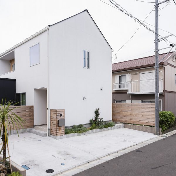 適材適所に収納をつくりすっきり広々と暮らす家